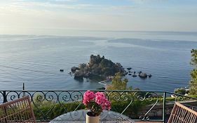 La Bergerie Isolabella Sea View B & B
